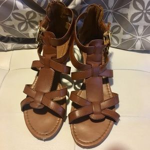 Brash Cognac Sandals